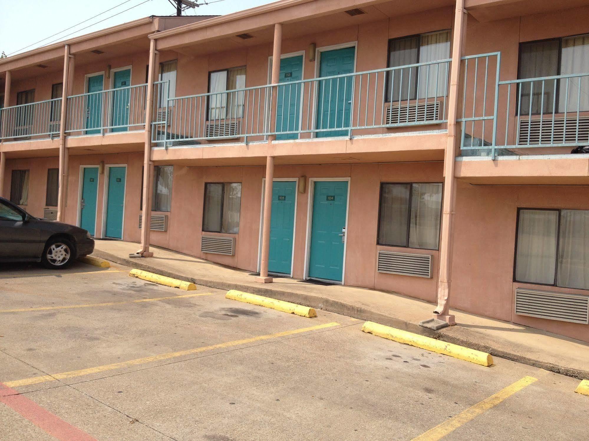 Crown Inn Grand Prairie Exterior foto